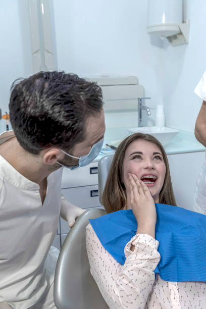 Best Walk-In Emergency Dental Services in Hollywood Park, TX